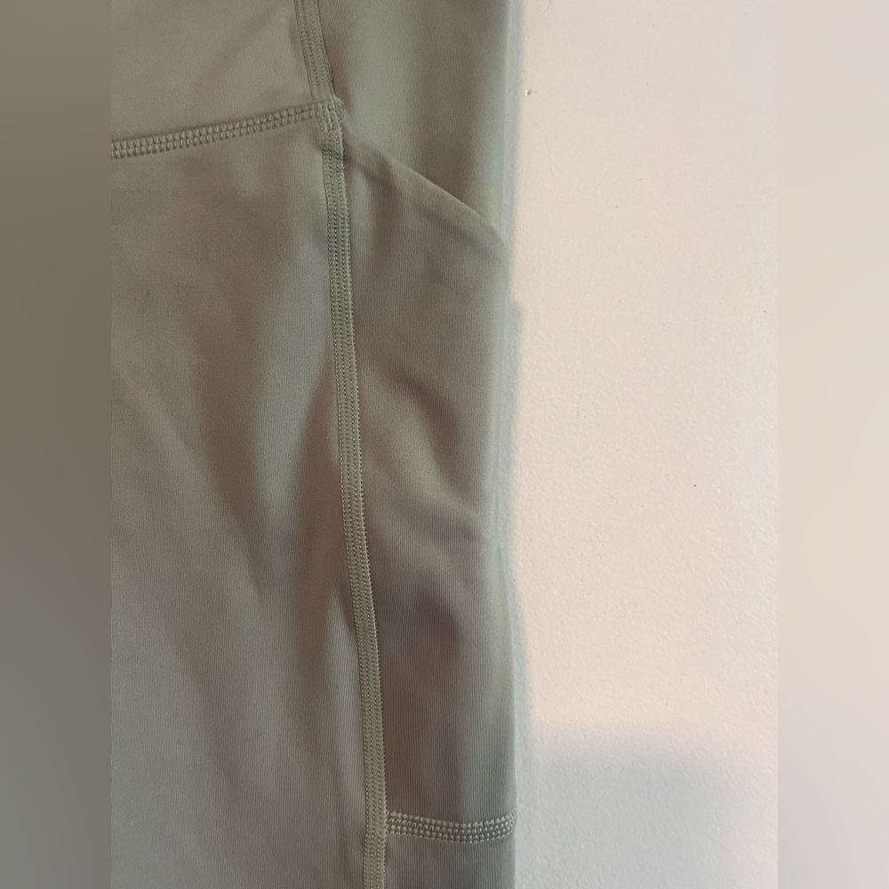 Women's High-Waisted Green Leggings - Picture 3 of 12